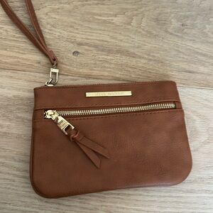 Steve Madden brown leather hand clutch